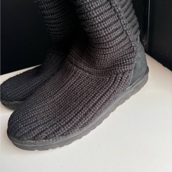 Ugg classic Cardy cable Knit Boots Suede Shearling Black  9 - Picture 8 of 15